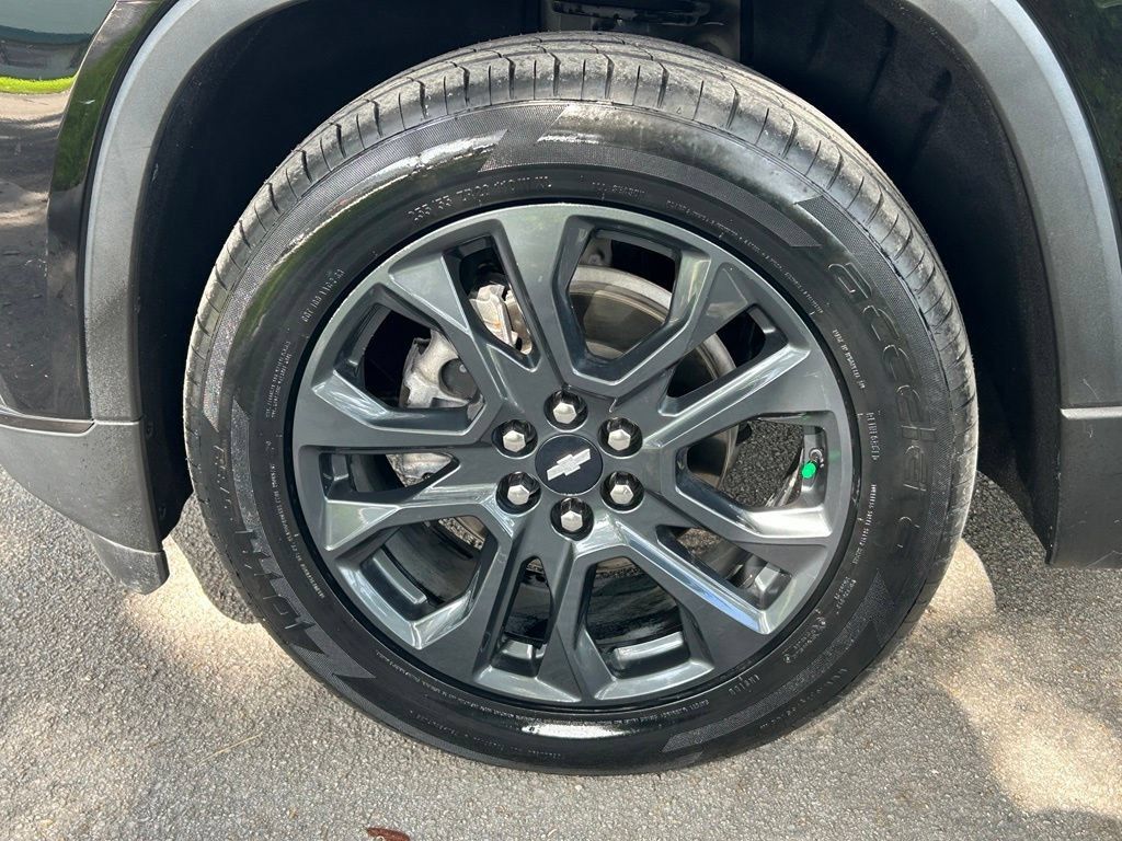 Used 2021 Chevrolet Traverse RS FWD image 33