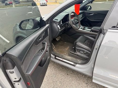 Used 2024 Audi RS Q8 image 7