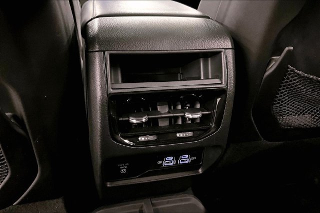 Used 2023 Jeep Grand Cherokee Altitude AWD/4WD image 33