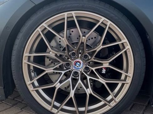 Used 2022 BMW M4 xDrive Competition AWD/4WD image 11