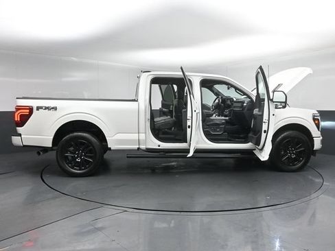 Certified 2025 Ford F150 Platinum w/ FX4 Off-Road Package AWD/4WD image 54