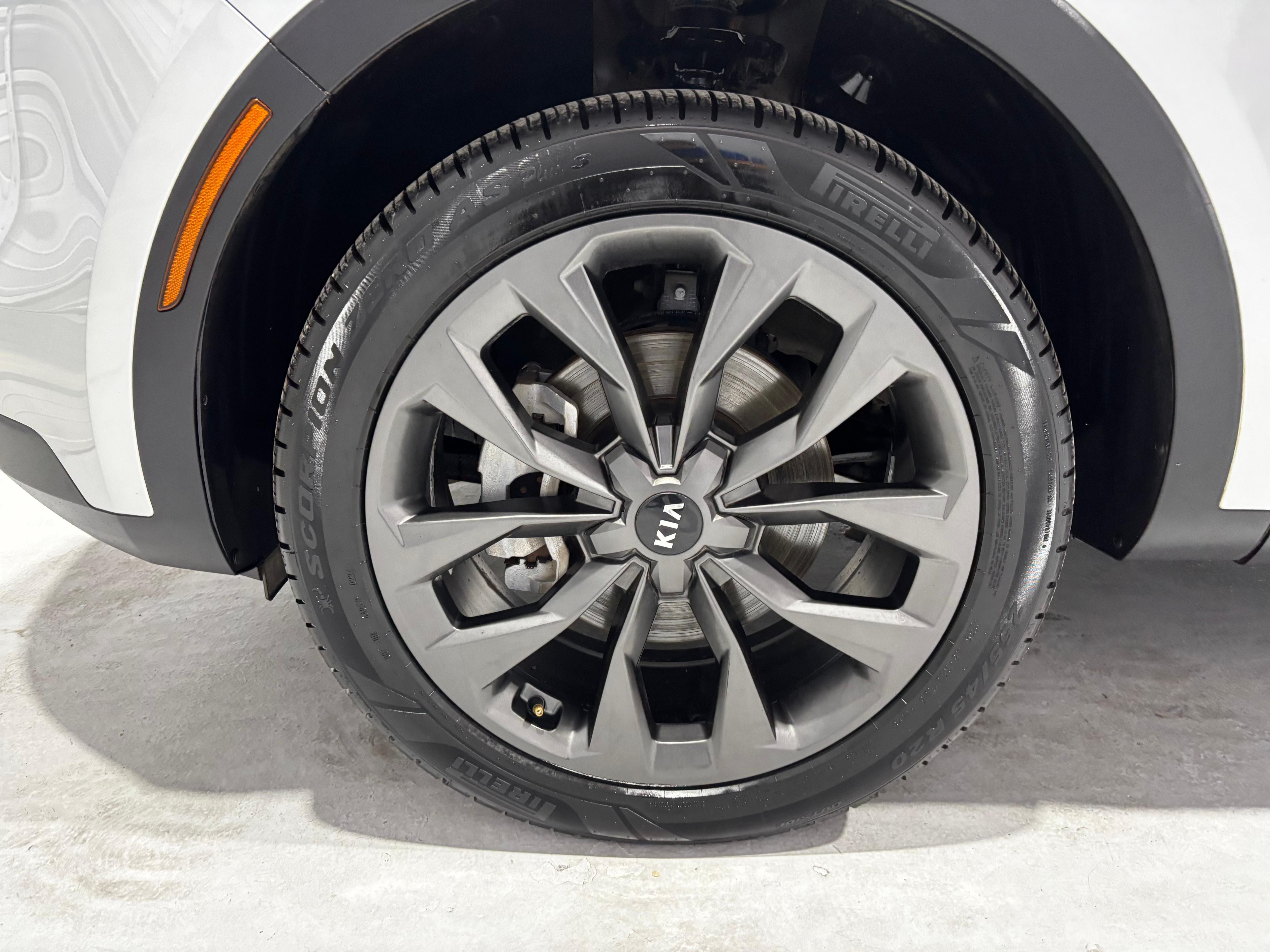 Used 2021 Kia Sorento SX Prestige AWD/4WD image 22