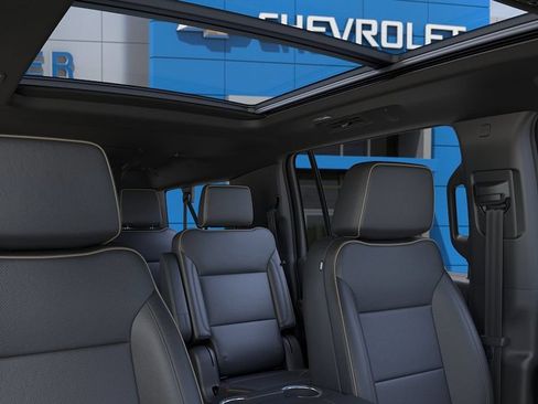 New 2026 Chevrolet Suburban Premier w/ Sun And Tow Package AWD/4WD image 24