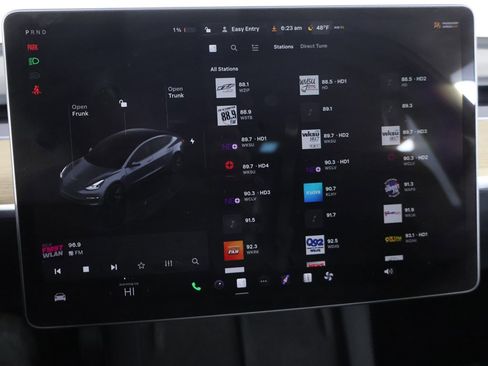 Used 2023 Tesla Model 3 Standard Range image 56