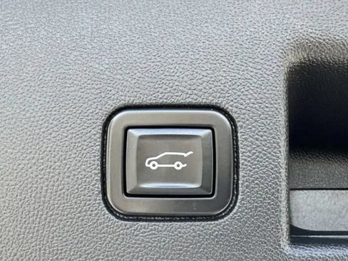 Used 2022 Chevrolet Equinox RS w/ Infotainment Package AWD/4WD image 15