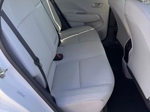 Used 2024 Hyundai Kona SEL image 13