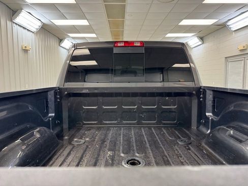 Used 2024 RAM 2500 Tradesman w/ Chrome Appearance Group image 23