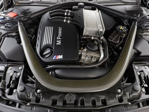 Used 2018 BMW M4 Coupe image 22