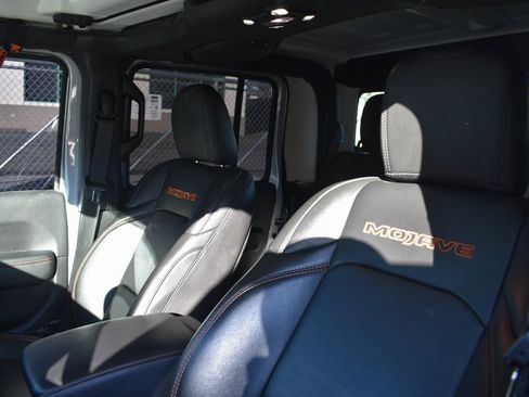 Used 2022 Jeep Gladiator Mojave w/ LED Lighting Group image 10