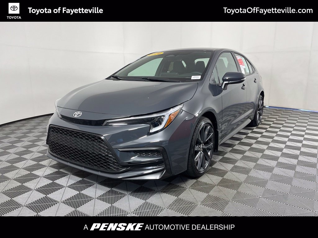 Used 2026 Toyota Corolla SE FWD image 1