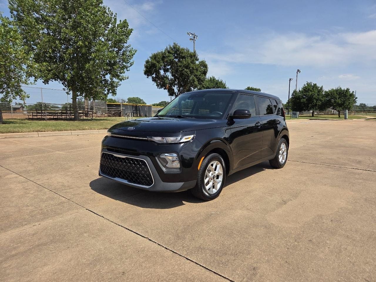 Used 2020 Kia Soul S FWD image 3