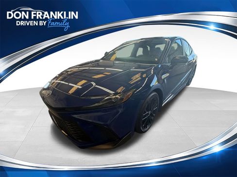 Used 2026 Toyota Camry SE FWD image 1