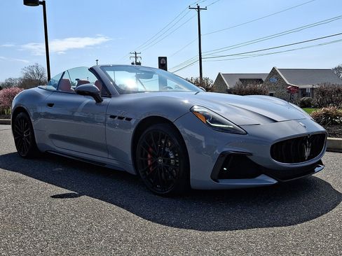 Certified 2024 Maserati GranCabrio Trofeo AWD/4WD image 3