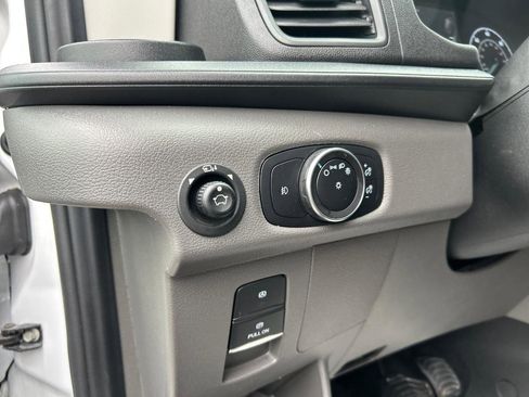 Used 2024 Ford Transit 350 XLT image 9