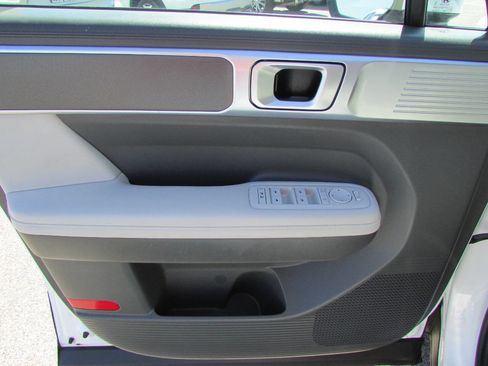 Used 2025 Hyundai Santa Fe SEL AWD/4WD image 15