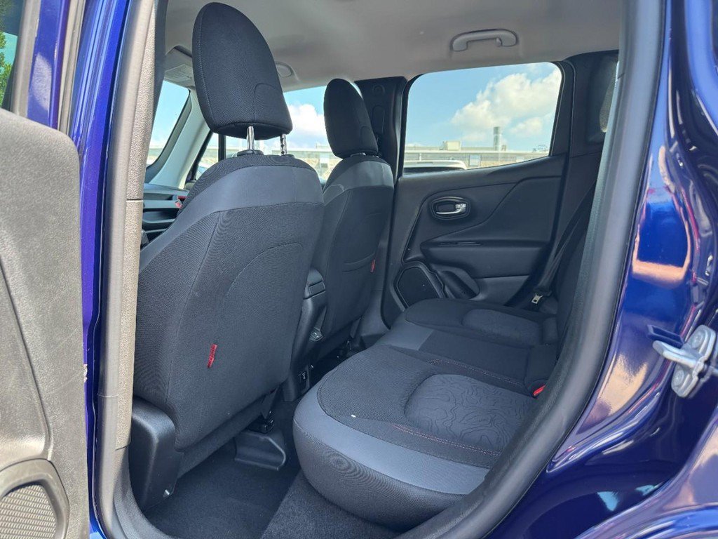Used 2020 Jeep Renegade Trailhawk w/ Cold Weather Group AWD/4WD image 15