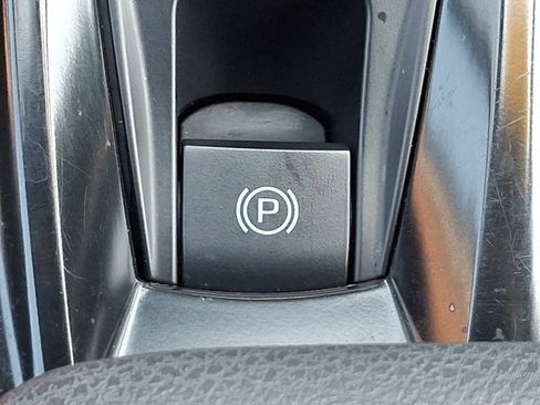 Certified 2025 Toyota Camry SE FWD image 25