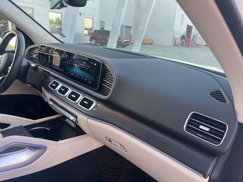 Used 2021 Mercedes-Benz GLE 350 image 24