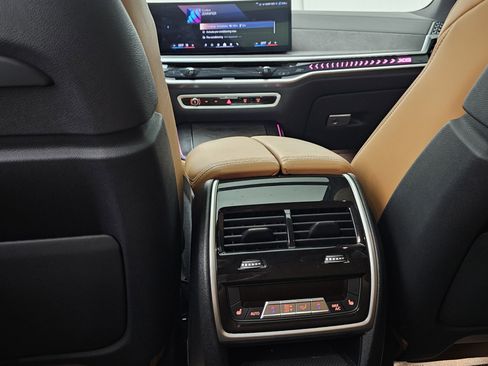 Used 2024 BMW X5 xDrive50e w/ Executive Package image 19