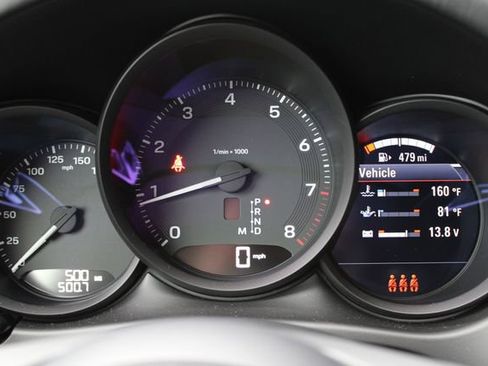 Certified 2026 Porsche Macan AWD/4WD image 17