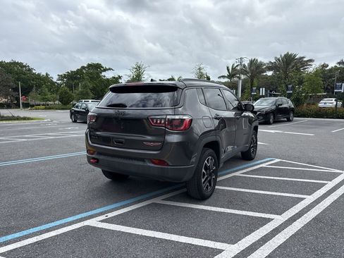 Used 2020 Jeep Compass Trailhawk image 6