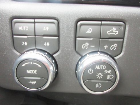 New 2026 GMC Sierra 1500 Elevation w/ Elevation Premium Package image 18