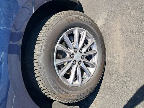 Used 2022 Buick Enclave Essence w/ LPO, Floor Liner Package FWD image 6
