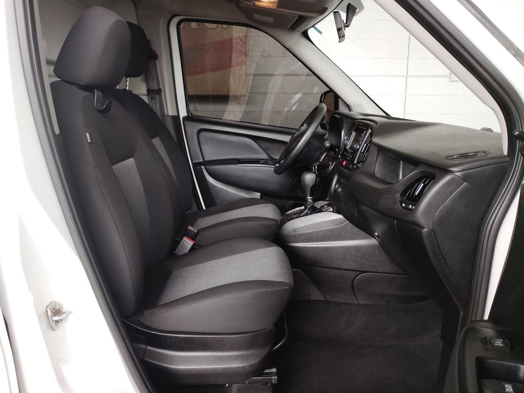 Used 2022 RAM ProMaster City Tradesman FWD image 12