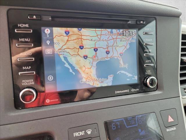 Used 2019 Toyota Sienna XLE w/ XLE Navigation Package FWD image 13