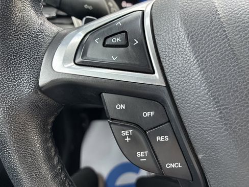 Used 2017 Ford Fusion SE w/ Equipment Group 201A image 20