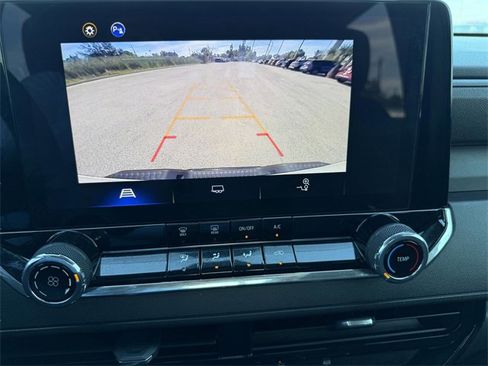 Certified 2024 Chevrolet Colorado W/T w/ WT Convenience Package II image 17