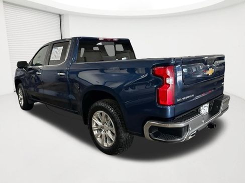 Used 2022 Chevrolet Silverado 1500 LTZ w/ LTZ Premium Package AWD/4WD image 7
