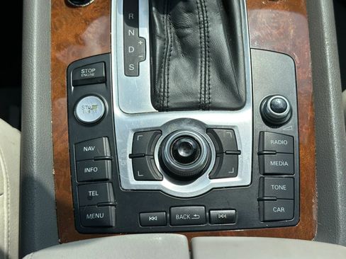 Used 2015 Audi Q7 TDI Premium Plus w/ Premium Plus Package AWD/4WD image 37