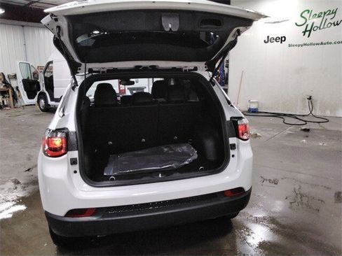 New 2026 Jeep Compass Limited image 12