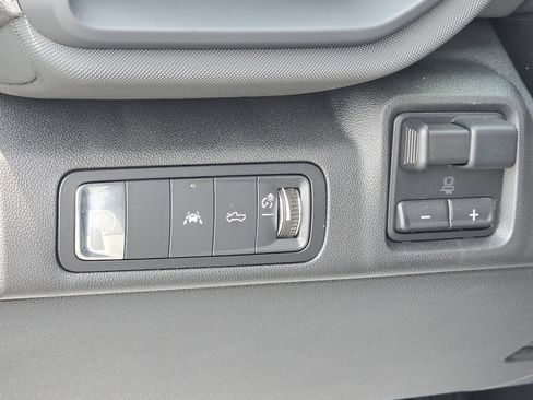 New 2026 Chevrolet Silverado EV LT image 8