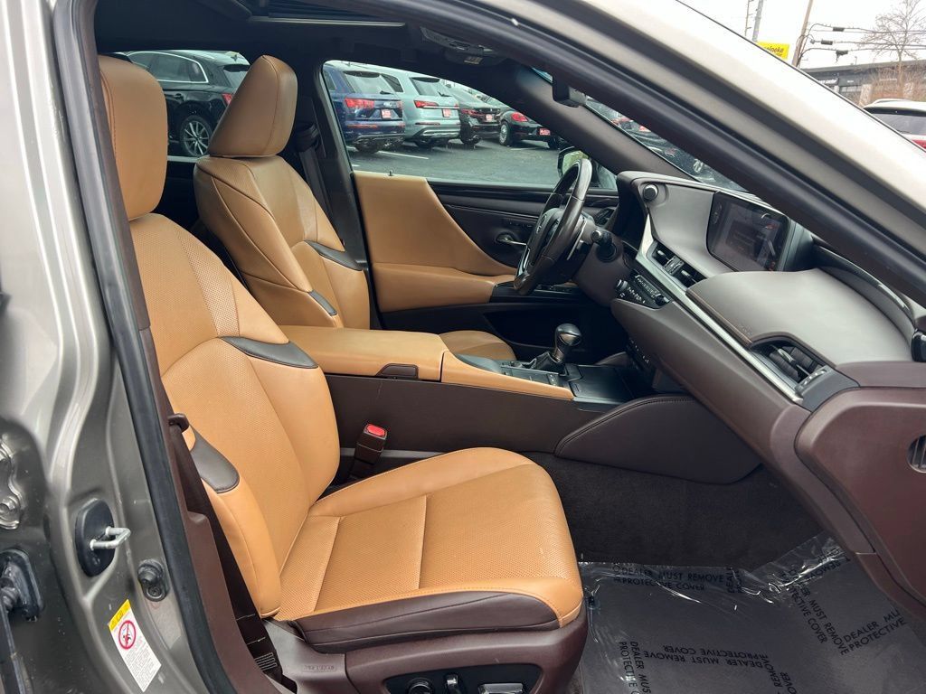 Used 2019 Lexus ES 350 w/ Premium Package FWD image 28
