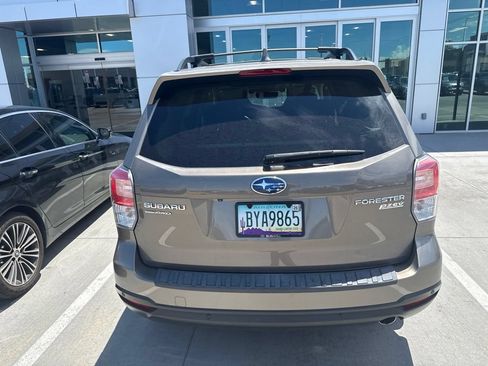 Used 2017 Subaru Forester 2.5i Touring AWD/4WD image 12