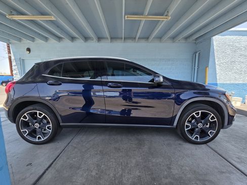 Used 2018 Mercedes-Benz GLA 250 w/ Premium Package image 2