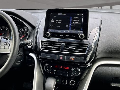 Used 2024 Mitsubishi Eclipse Cross LE AWD/4WD image 7