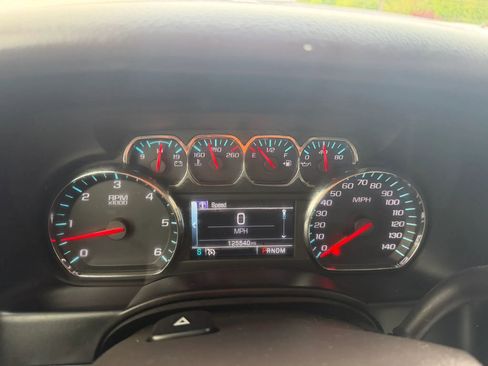 Used 2015 Chevrolet Suburban LT AWD/4WD image 10