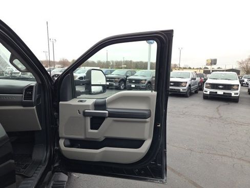 Used 2022 Ford F350 XLT image 27