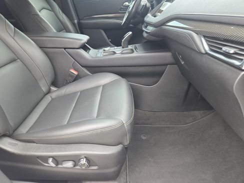 Used 2020 Cadillac XT4 Sport w/ Driver Awareness Package image 17