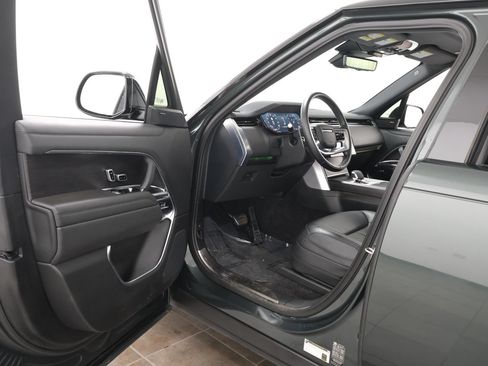 Used 2024 Land Rover Range Rover SE AWD/4WD image 24