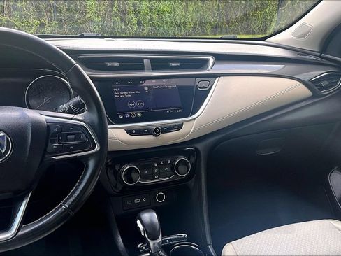 Used 2020 Buick Encore GX Preferred w/ Sport Touring Package FWD image 8