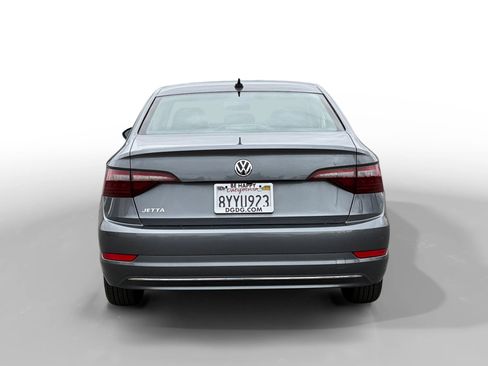 Used 2021 Volkswagen Jetta S image 4