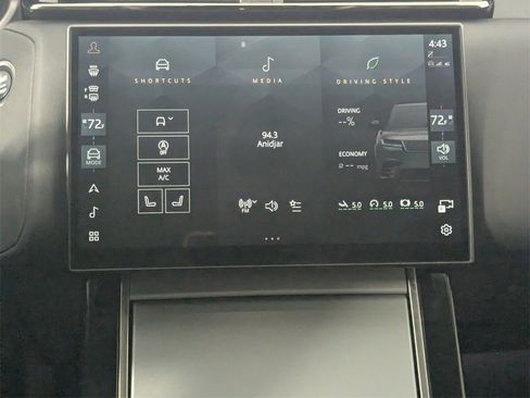 Used 2024 Land Rover Range Rover Velar S image 19