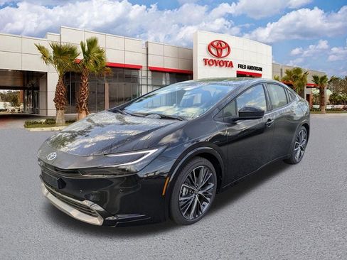 New 2026 Toyota Prius XLE image 9