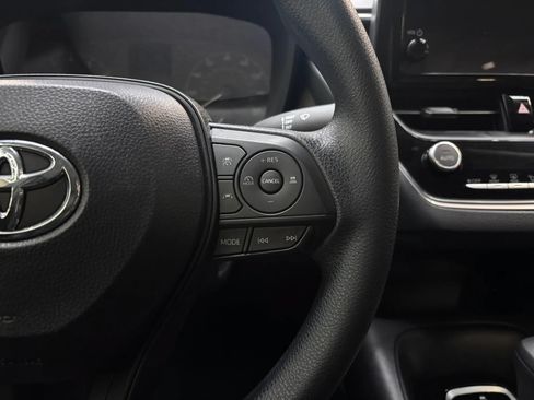Used 2024 Toyota Corolla LE FWD image 7