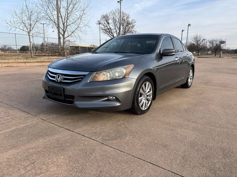 Used 2012 Honda Accord EX image 3