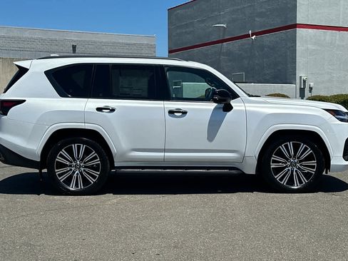 New 2026 Lexus LX 600 4WD w/ Appearance Package image 6